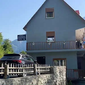  Gasthuis Kroni I Micanit Albanië